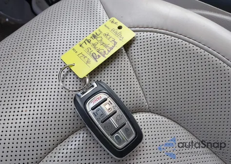 2017 Chrysler Pacifica Limited z USA, uszkodzony, nr VIN 2C4RC1GG8HR709736